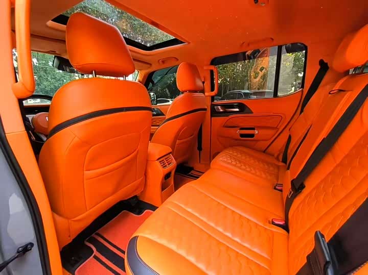 Фото 6 - Tank 300