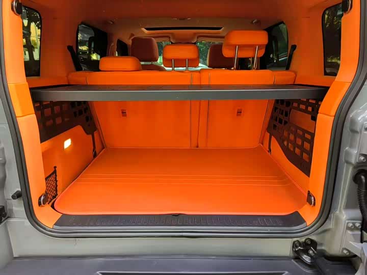 Фото 7 - Tank 300