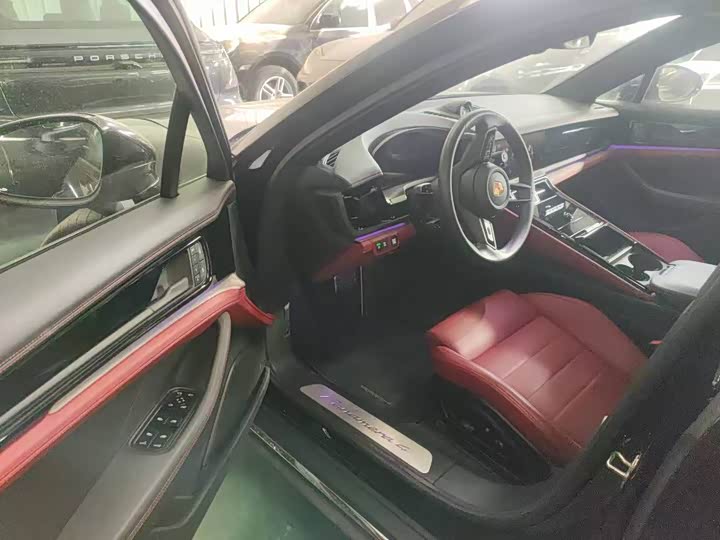 Фото 6 - Porsche Panamera