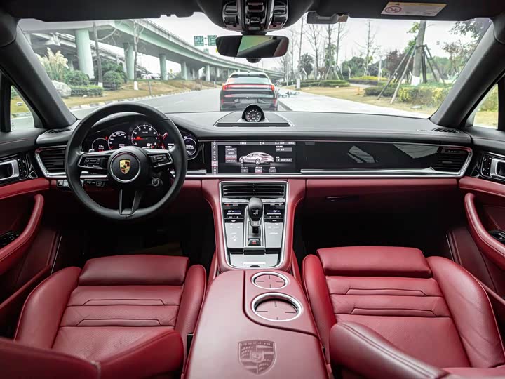 Фото 4 - Porsche Panamera