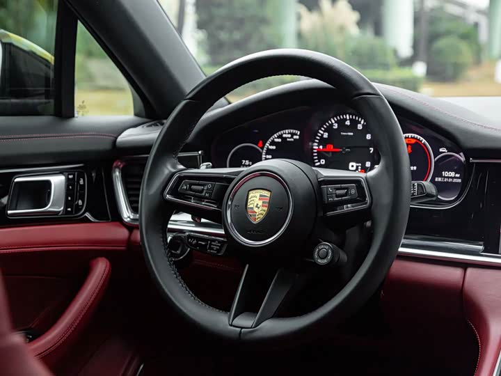 Фото 6 - Porsche Panamera