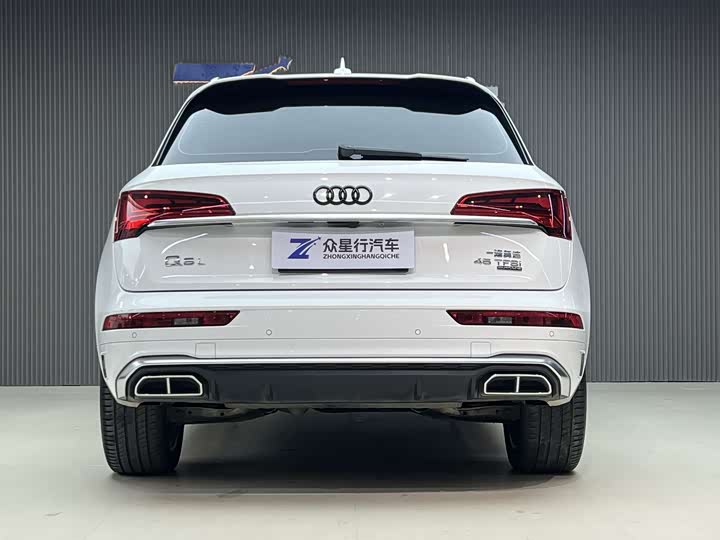 Фото 4 - Audi Q5L