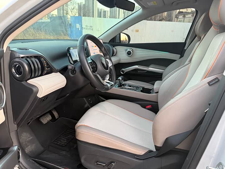 Фото 7 - BYD Yuan Plus