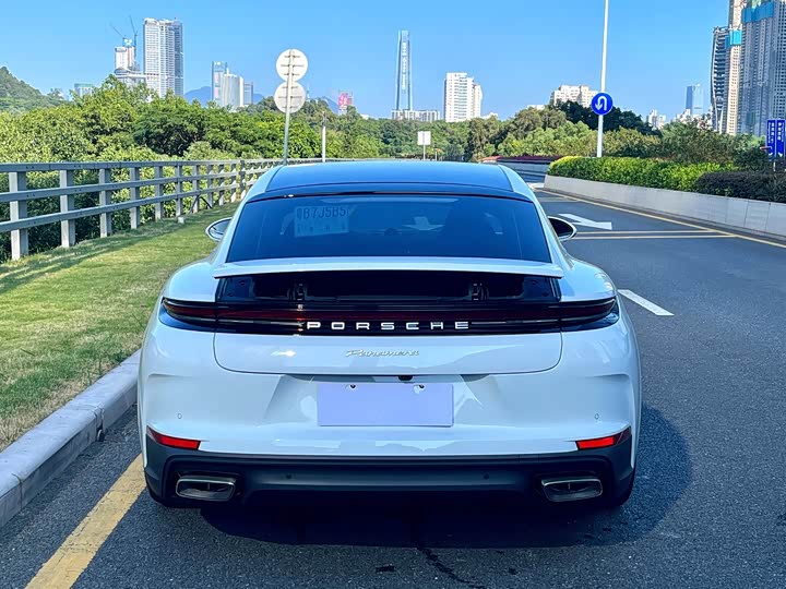 Фото 5 - Porsche Panamera