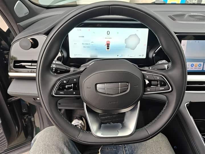 Фото 3 - Geely Monjaro