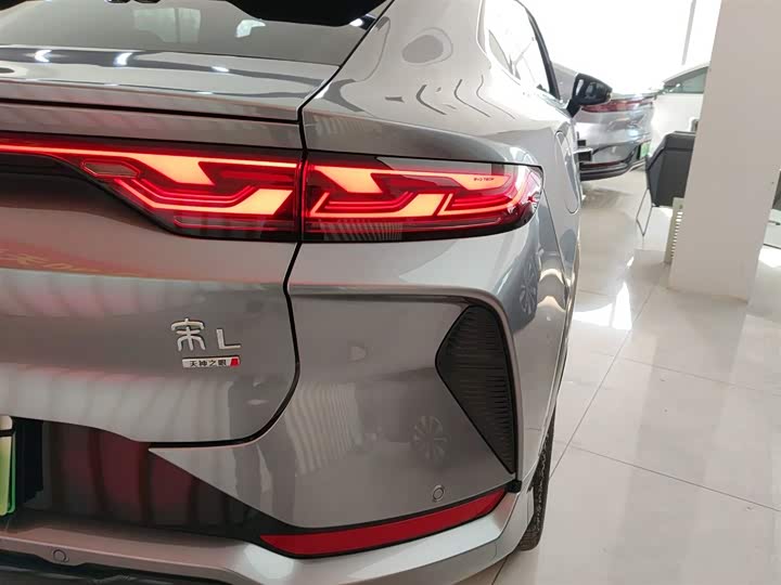 Фото 8 - BYD Song L