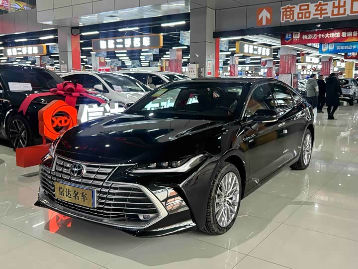 Фото 1 - Toyota Avalon