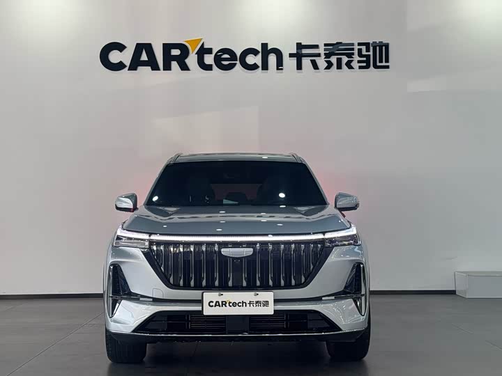 Фото 2 - Geely Atlas L