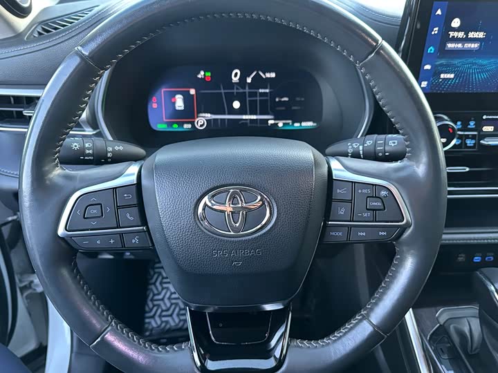 Фото 7 - Toyota Highlander