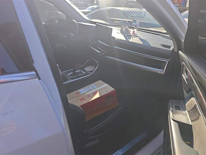 Фото 8 - Haval H6