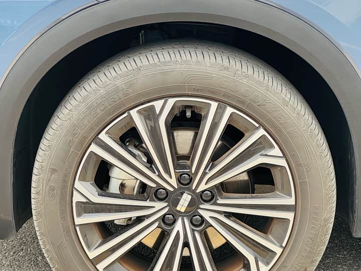 Фото 7 - Geely Galaxy L7