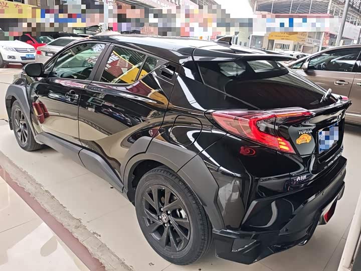 Фото 5 - Toyota Izoa