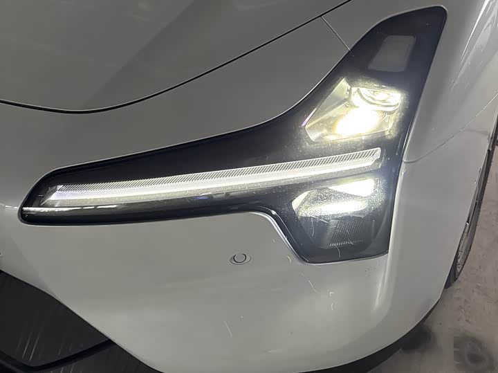 Фото 6 - XPeng Mona M03