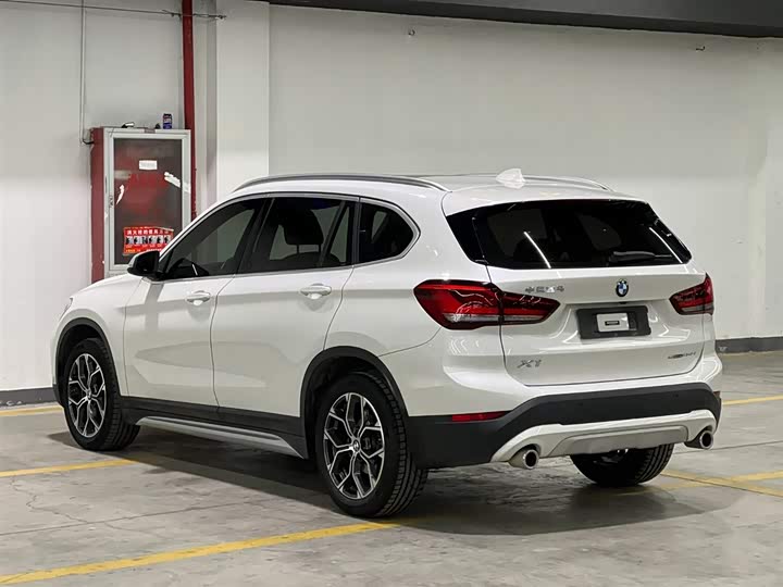 Фото 4 - BMW X1