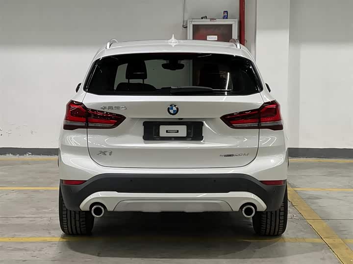 Фото 6 - BMW X1