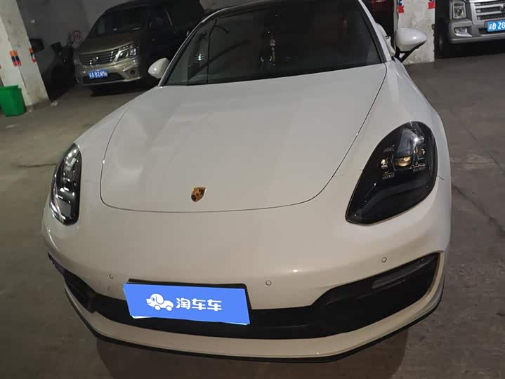 Фото 2 - Porsche Panamera