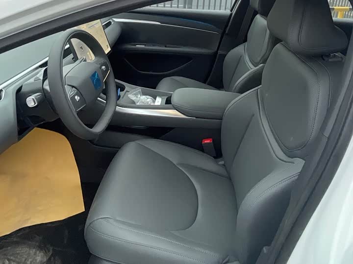 Фото 9 - XPeng Mona M03