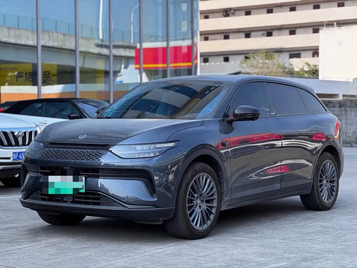 Фото 1 - Leapmotor C11