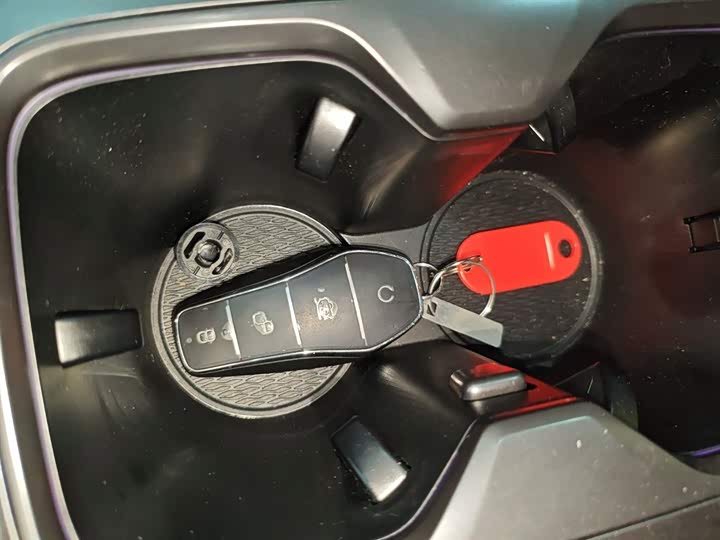 Фото 9 - BYD Song L