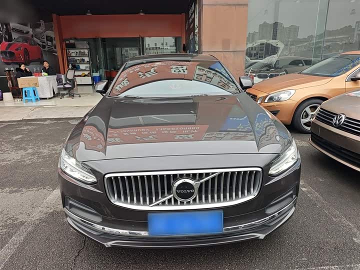Фото 3 - Volvo S90