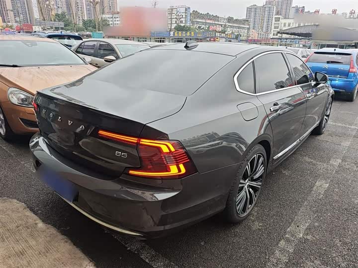 Фото 7 - Volvo S90