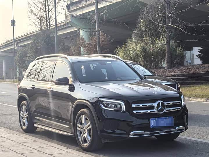 Фото 3 - Mercedes-Benz GLB-Class