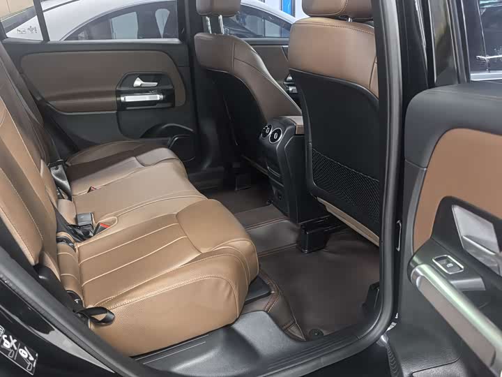 Фото 7 - Mercedes-Benz GLB-Class