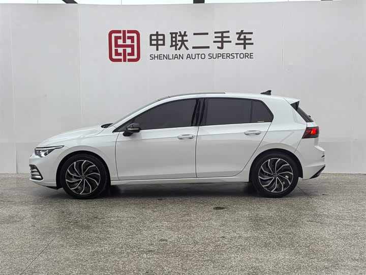 Фото 3 - Volkswagen Golf