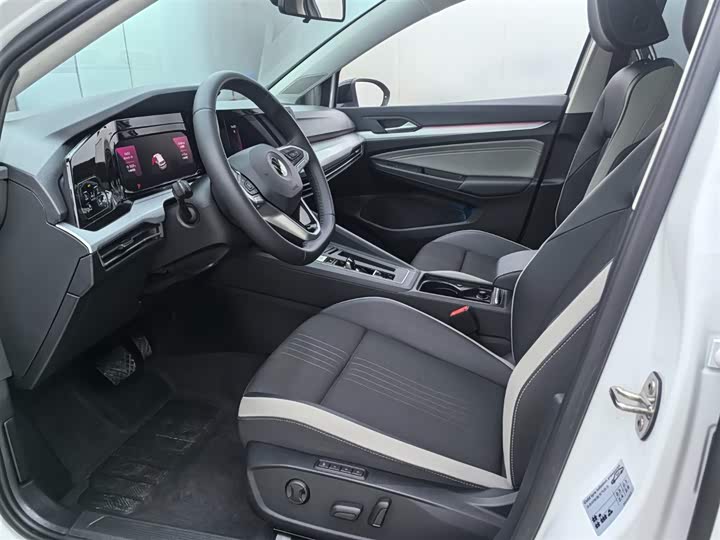 Фото 6 - Volkswagen Golf