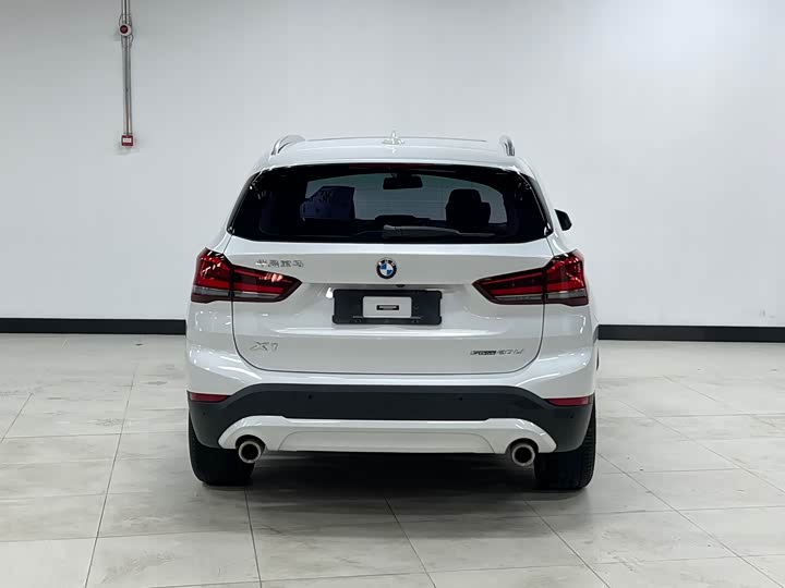 Фото 4 - BMW X1