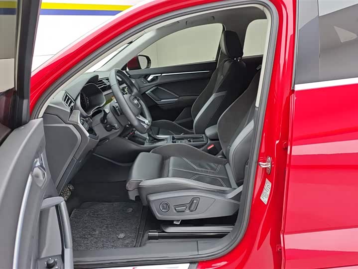 Фото 5 - Audi Q3 Sportback