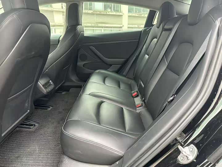 Фото 5 - Tesla Model 3