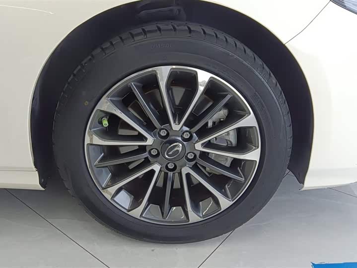 Фото 6 - GAC Trumpchi Empow R