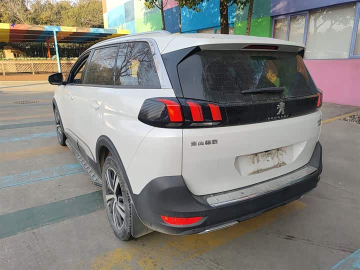 Фото 5 - Peugeot 5008