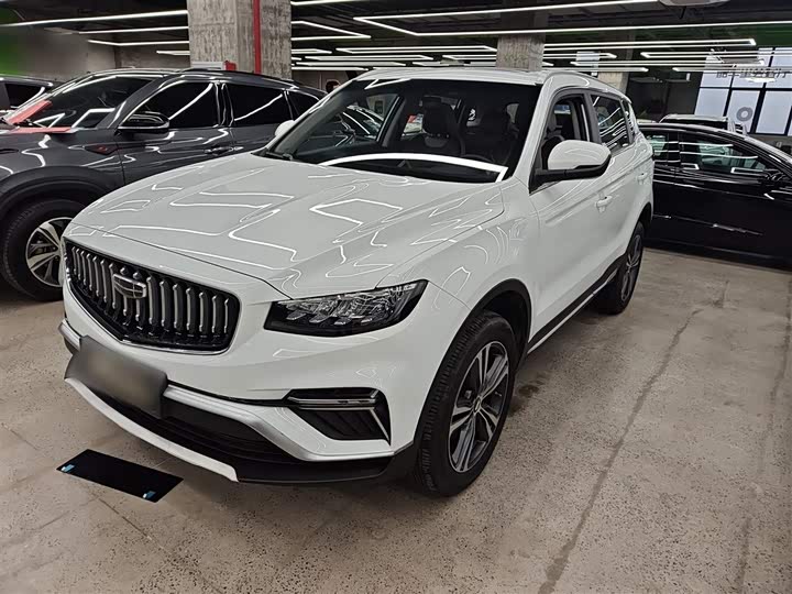 Фото 1 - Geely Atlas