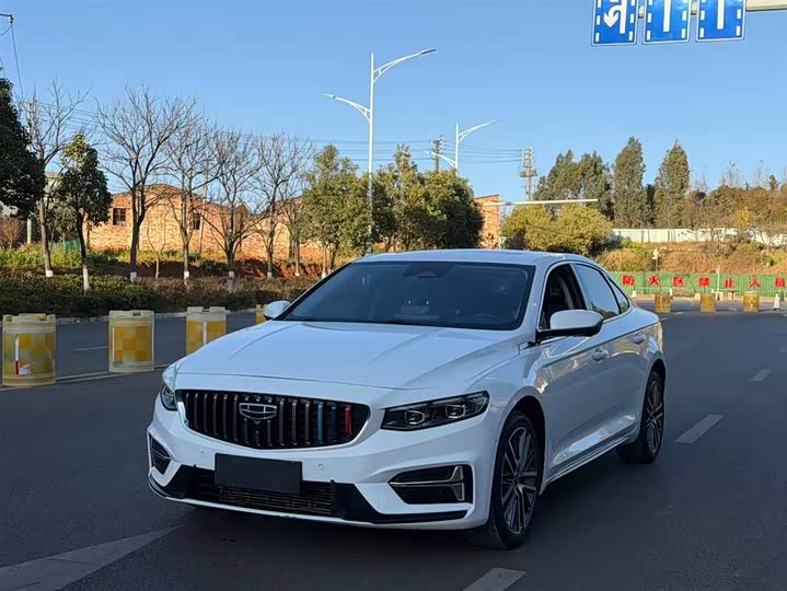 Фото 1 - Geely Preface