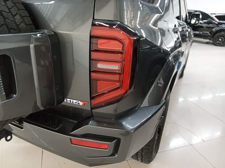 Фото 8 - Tank 400 Hybrid