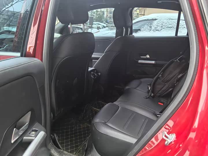 Фото 2 - Mercedes-Benz GLA-Class