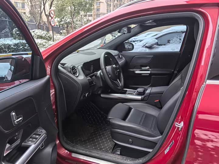 Фото 3 - Mercedes-Benz GLA-Class