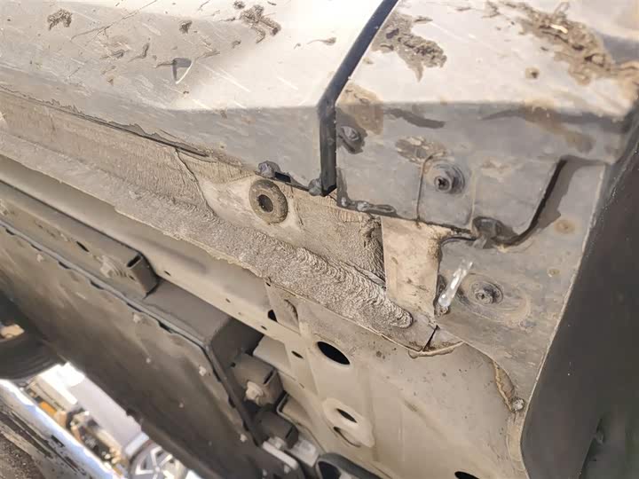 Фото 2 - Geely Galaxy L7