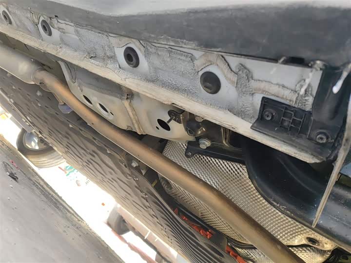 Фото 6 - Geely Galaxy L7