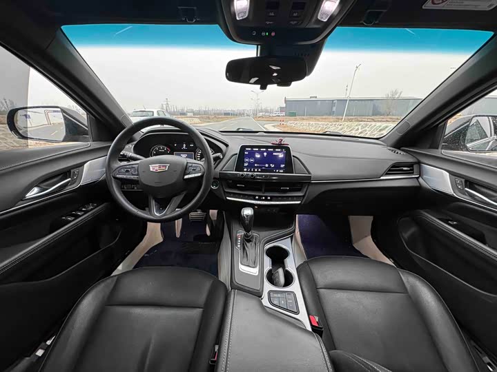 Фото 7 - Cadillac CT4