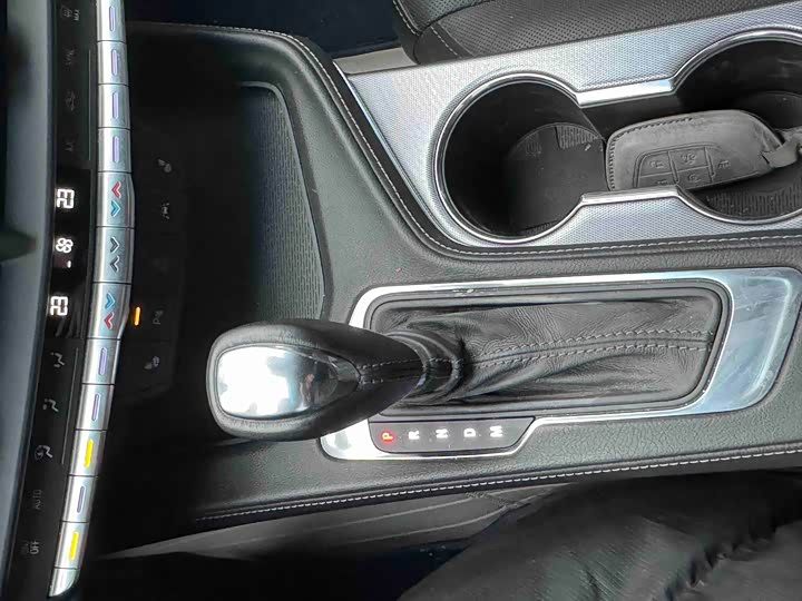 Фото 9 - Cadillac CT4