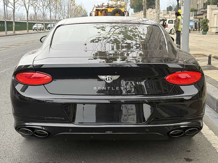 Фото 4 - Bentley Continental GT
