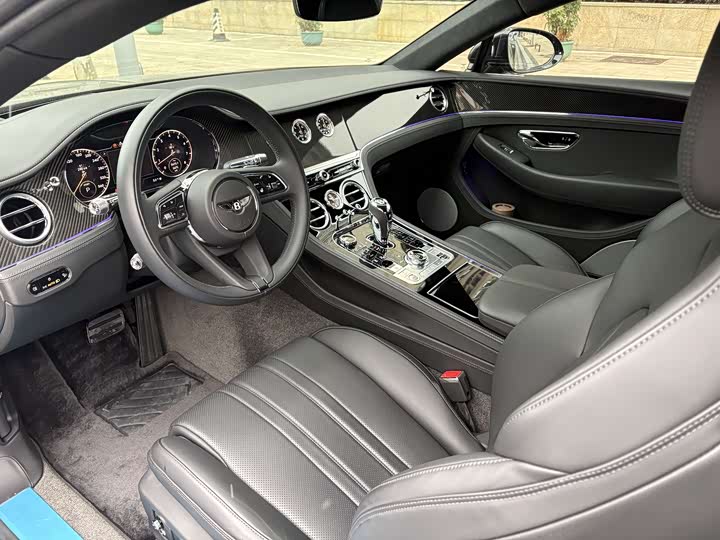 Фото 7 - Bentley Continental GT