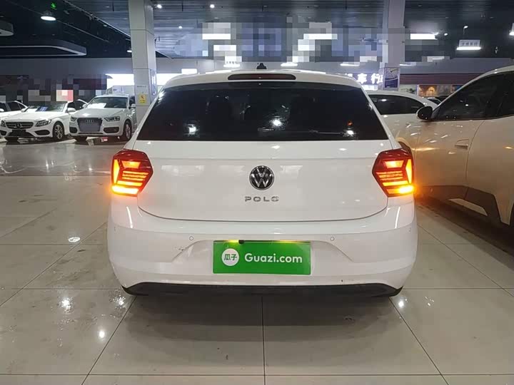 Фото 6 - Volkswagen Polo