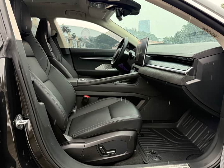 Фото 7 - Zeekr 001