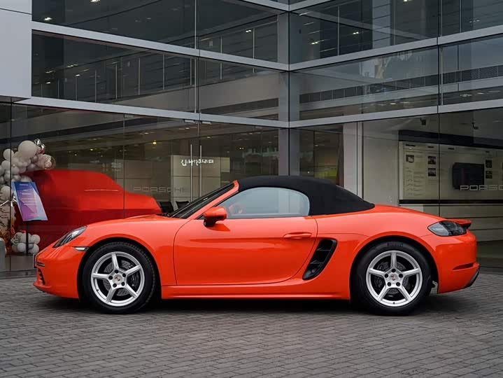 Фото 2 - Porsche 718