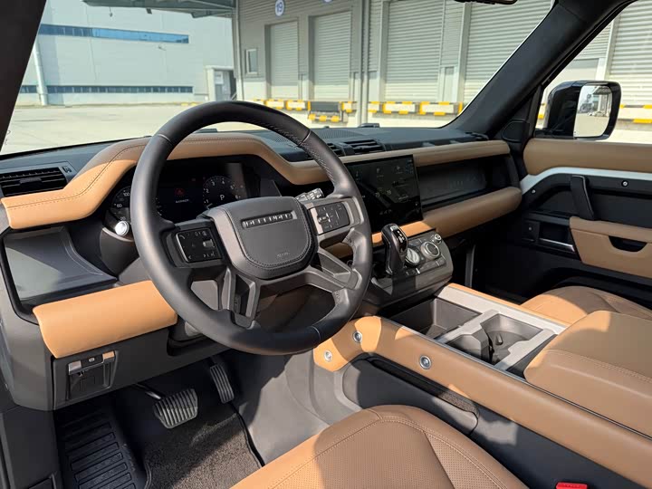 Фото 8 - Land Rover Defender