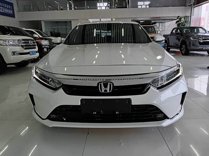 Фото 2 - Honda Inspire